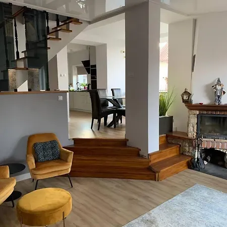 Dom wakacyjny Lapa House